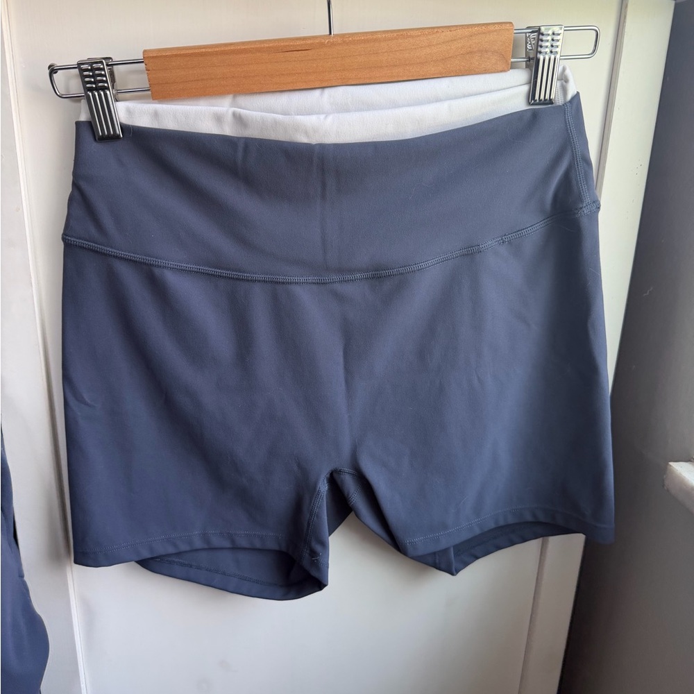 Like New! Gold Hinge Slate Blue Active Bra and Bike Shorts w/ Matching Jacket - Picture 3 of 12